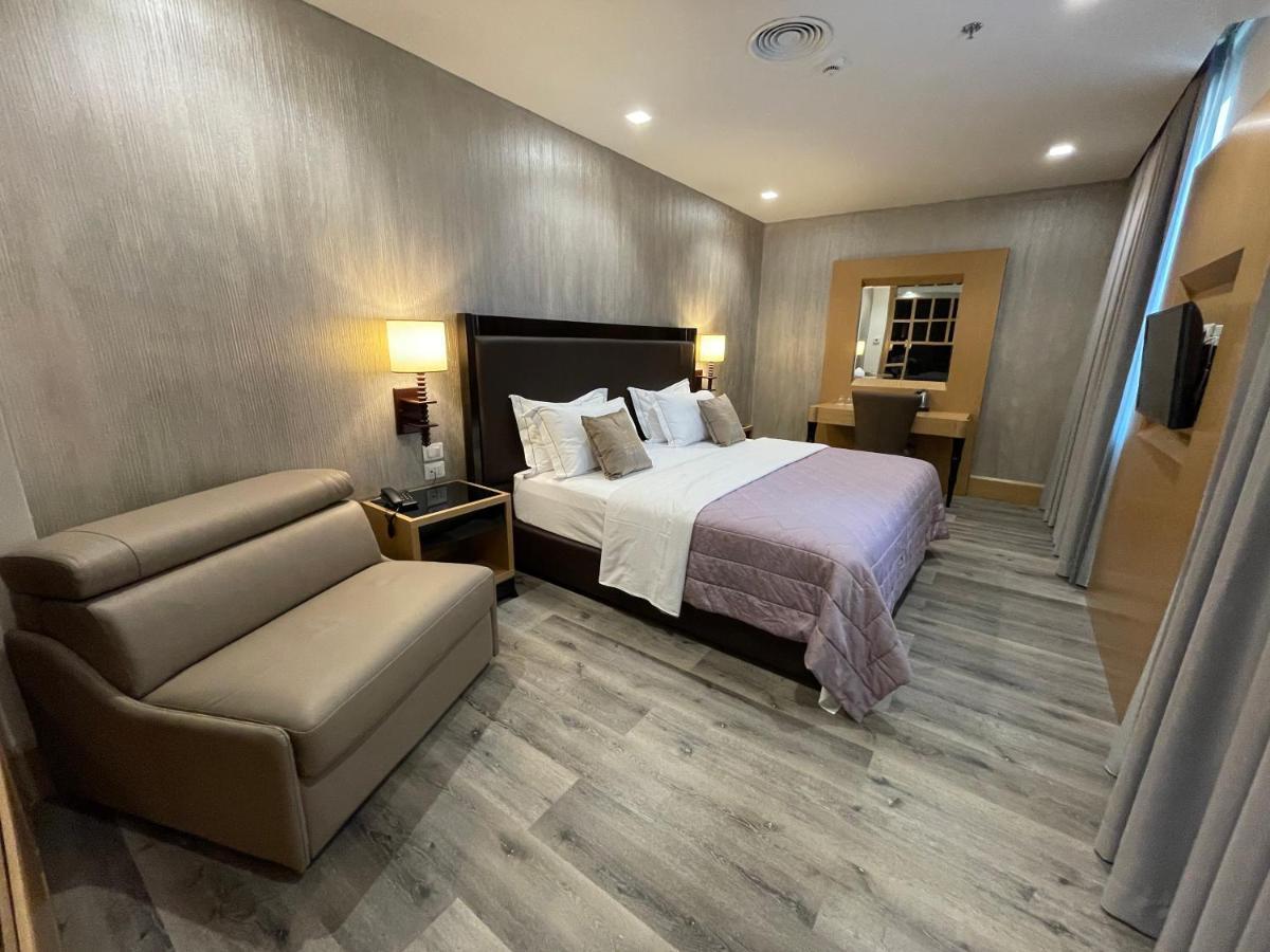 Hotel Golden Palace Shkodër Екстериор снимка