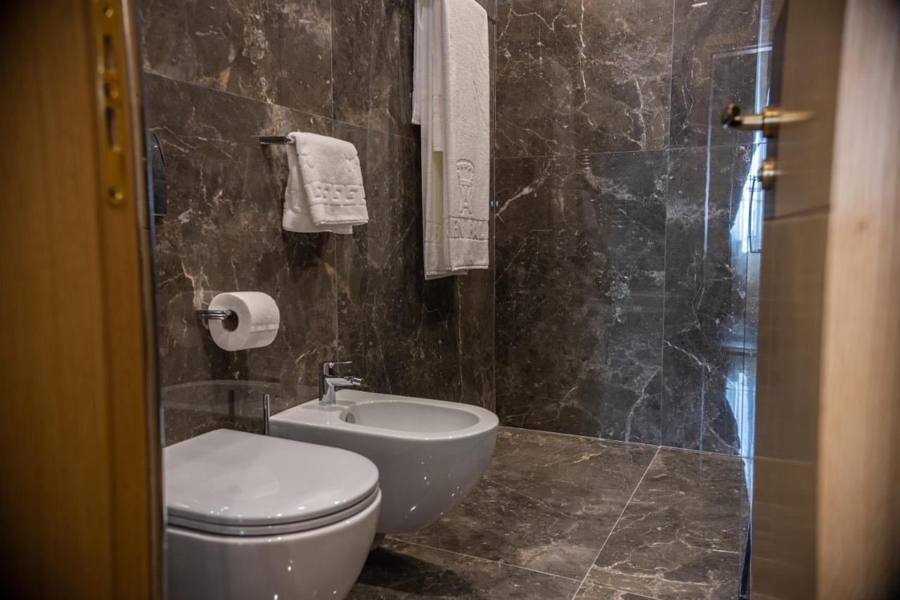 Hotel Golden Palace Shkodër Екстериор снимка