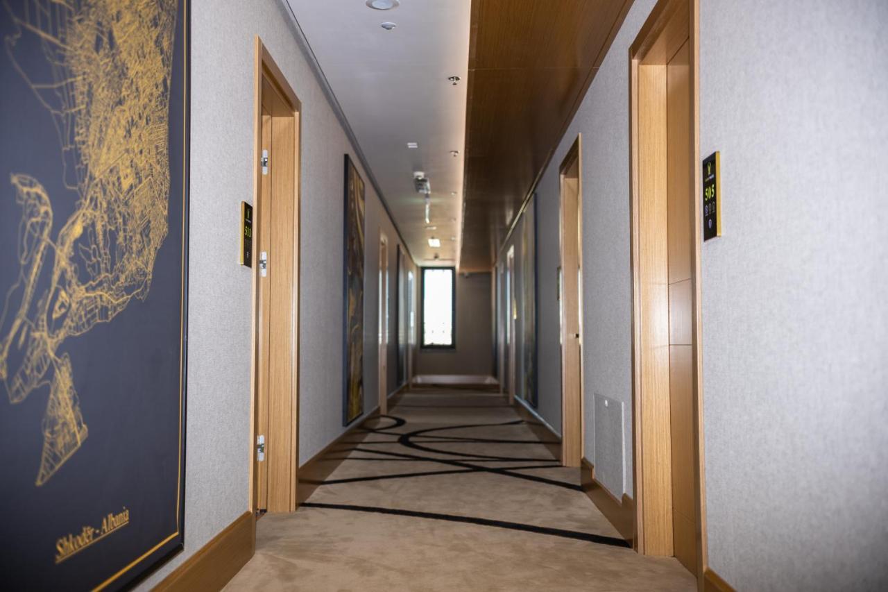 Hotel Golden Palace Shkodër Екстериор снимка