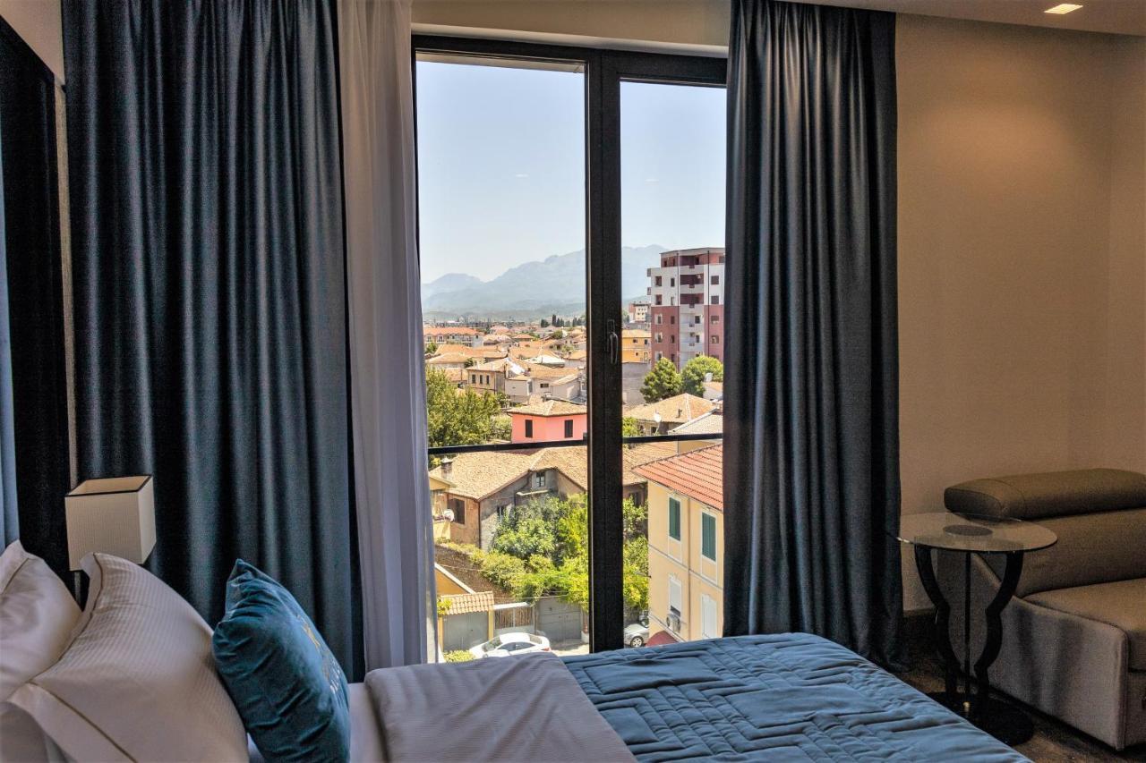 Hotel Golden Palace Shkodër Екстериор снимка