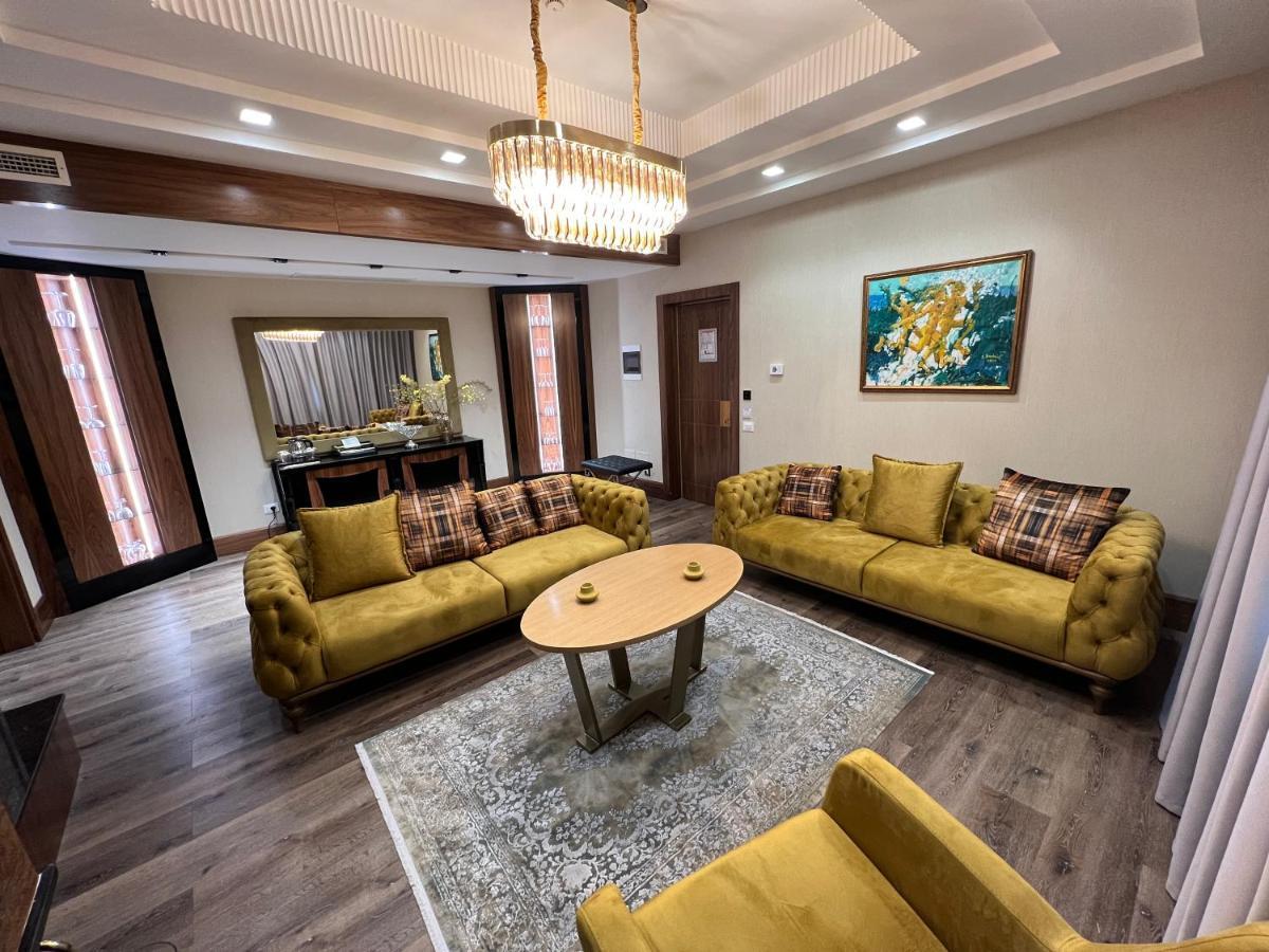 Hotel Golden Palace Shkodër Екстериор снимка