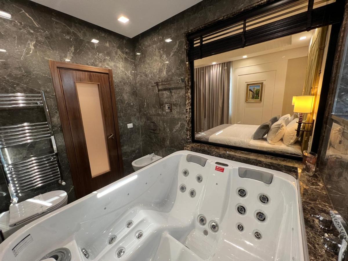 Hotel Golden Palace Shkodër Екстериор снимка