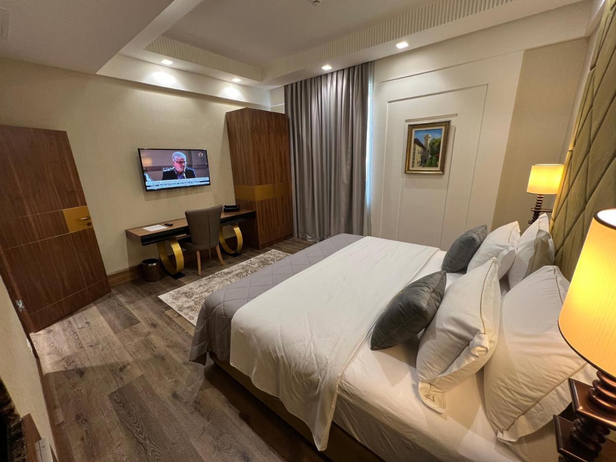 Hotel Golden Palace Shkodër Екстериор снимка