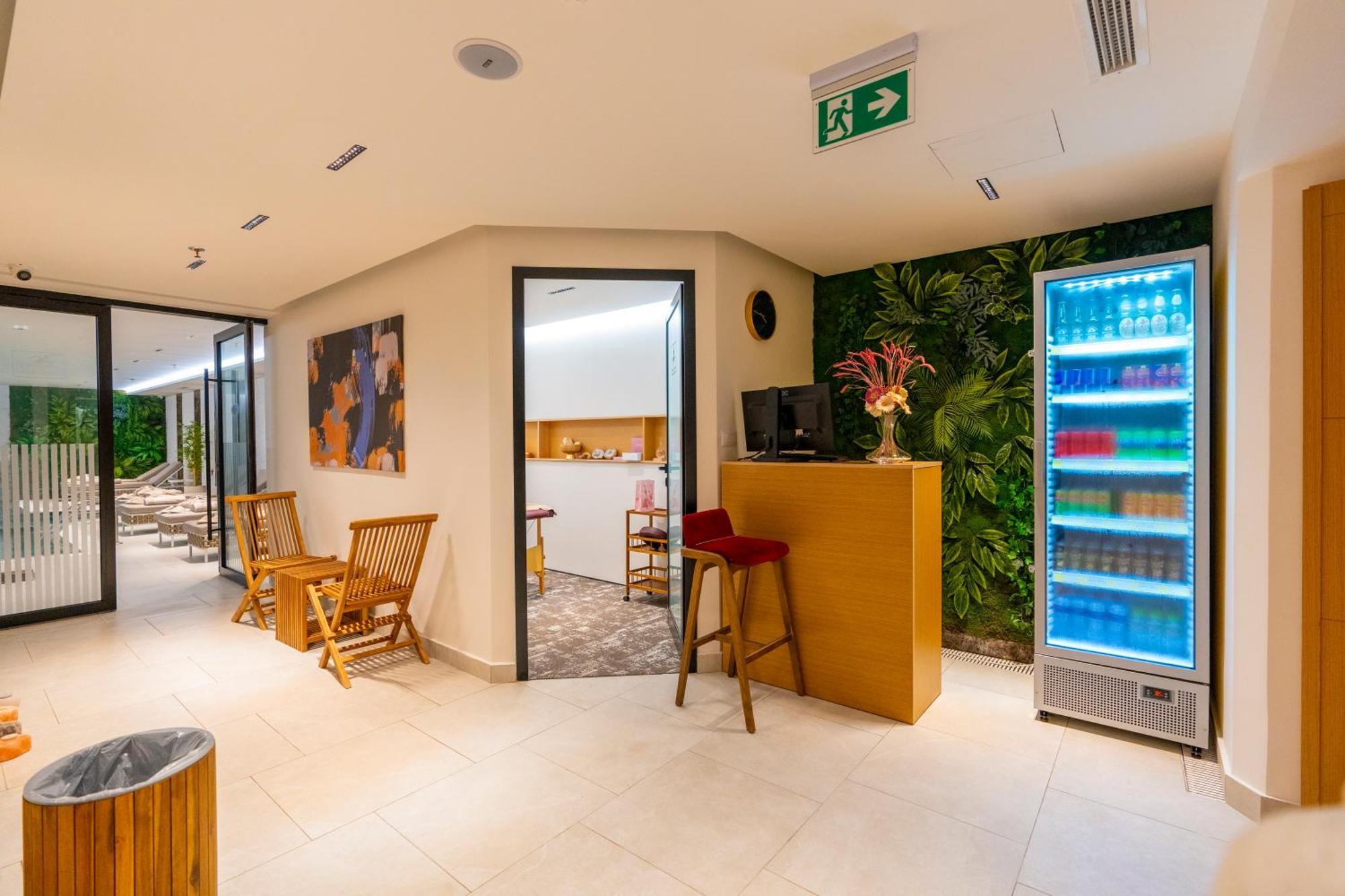 Hotel Golden Palace Shkodër Екстериор снимка