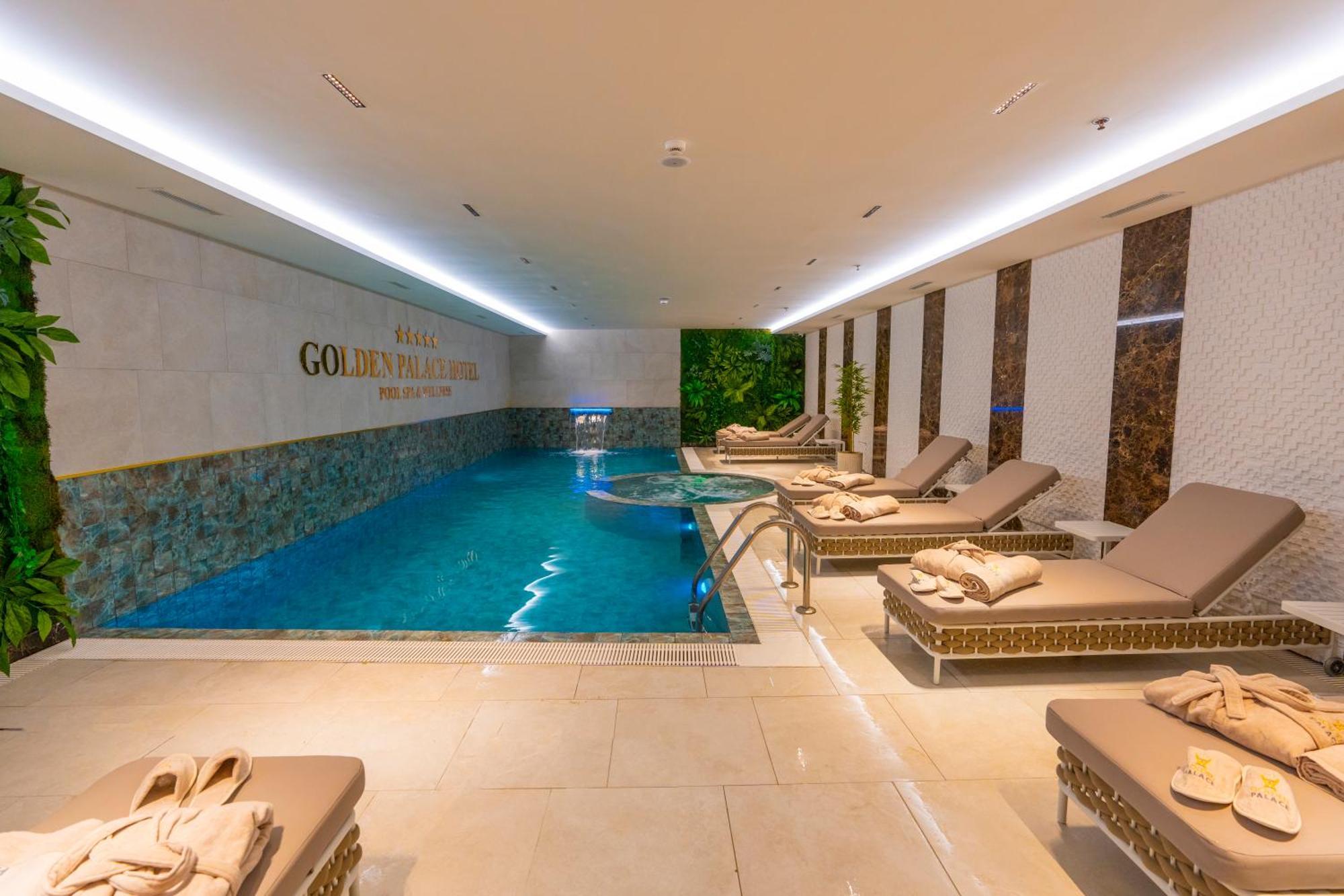 Hotel Golden Palace Shkodër Екстериор снимка